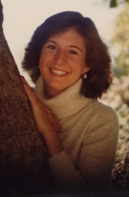 Pretty Woman Short Brown Hair Smiling Leaning Against Tree 1980s