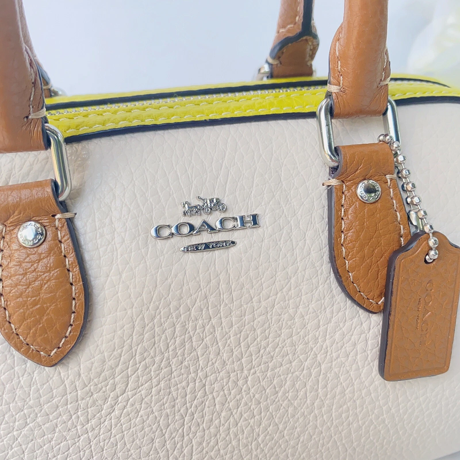Coach Mini Tracolla Rowan nuova con etichette in colorblock CK455