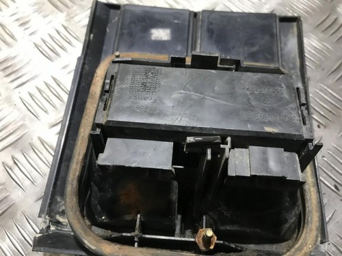 333945259 Lampenträger Rücklicht Rückleuchte innen Heckklappe  DE334262-40