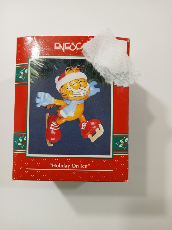 GARFIELD HOLIDAY ON ICE  1978 ENESCO ORNAMENT NIB