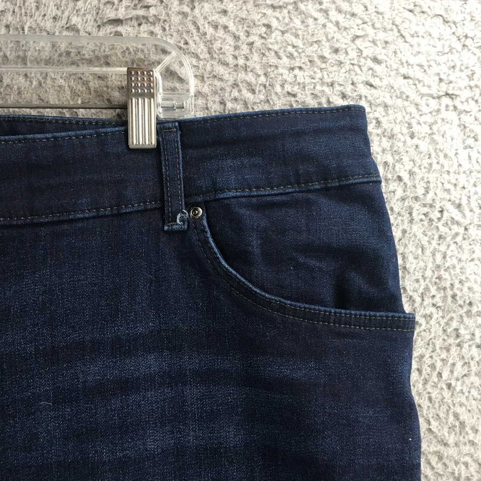 Lee Relaxed Fit Straight Leg Jeans Womens 26W Plus Blue Denim Mid Rise Zip Fly - Image 4 of 4