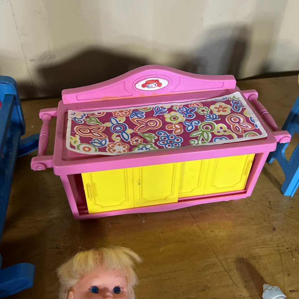 Juegos de piezas y piezas Remco Sweet April 1973 raro Foto 4 de 4