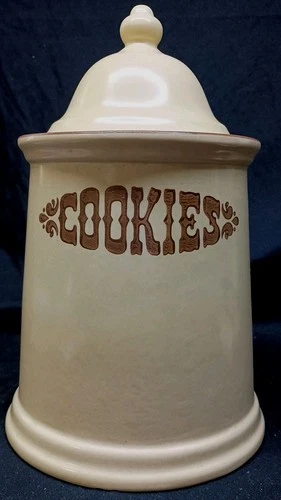 VINTAGE PFALTZGRAFF COOKIE STONEWARE JAR WITH LID (COOKIES)  VILLAGE DESIGN