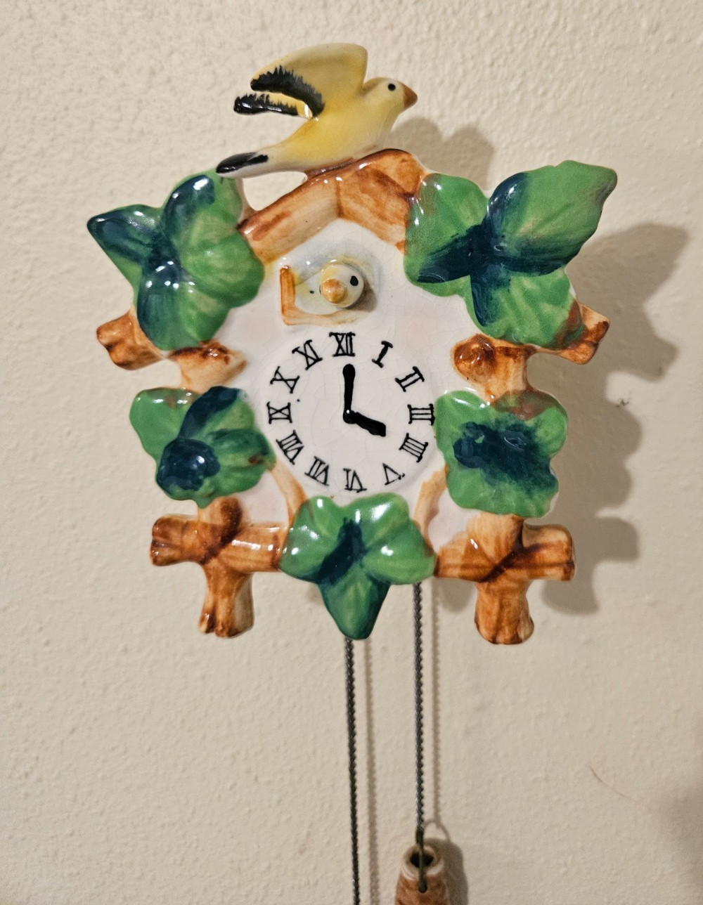 Vintage Lefton Ceramic Cuckoo Clock Hanging Wall Pocket Birds 50188 w/Sticker