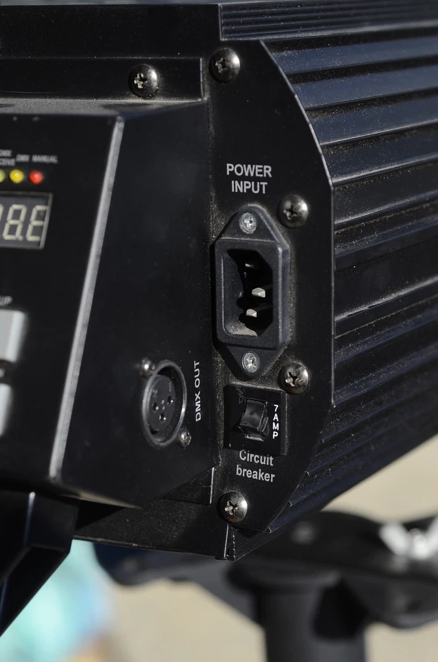 Chauvet Followspot 400G model Spotlight Projection Effects Tfx-fs360 MAKE OFFER! - Image 3 of 4