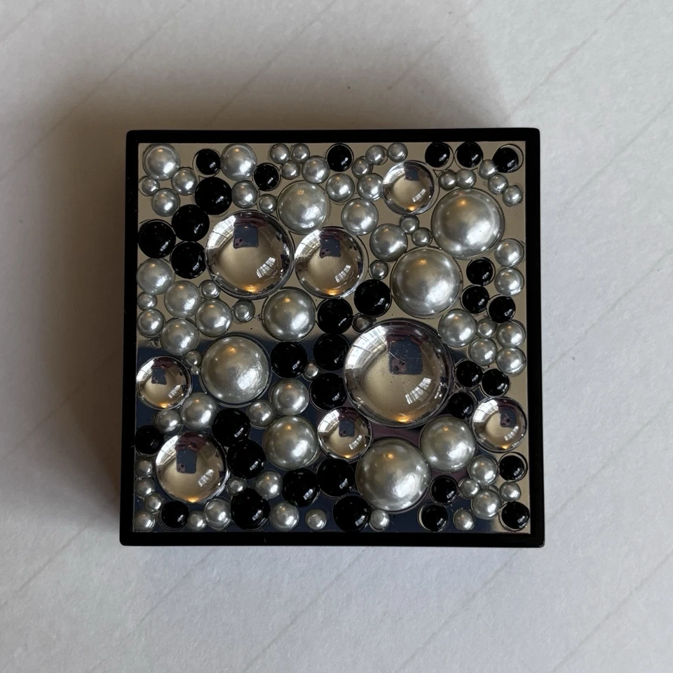 MAC SHEERSPARK PRESSED POWDER /- STYLISTICS - SOLITAIRE - BNIB - RARE & HTF! - Image 4 of 4