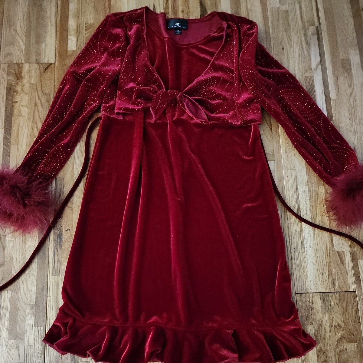 Robe De Fête Pour Fille IZ Byer California - Rouge Velours Avec Paillettes Et Plumes - Taille 7 - Occasion Très Bon état