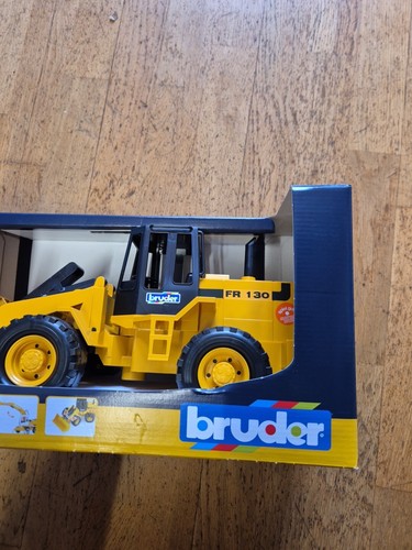 Bruder 02425 Bruder Articulated Road Loader 1:16 scale loaders toy construction - Picture 6 of 10