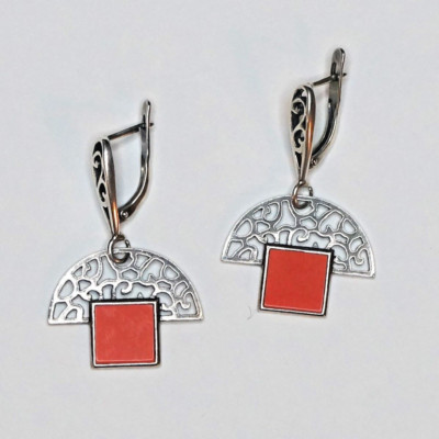 VINTAGE JENAVI STERLING SILVER CORAL 1.5IN LONG EARRINGS