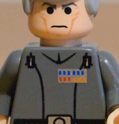 ÚLTIMO LEGO ORIGINAL STAR WARS FiGURA DE GRAND MOFF TARKIN GOBERNADOR DE LA ES - Imagen 4 de 19