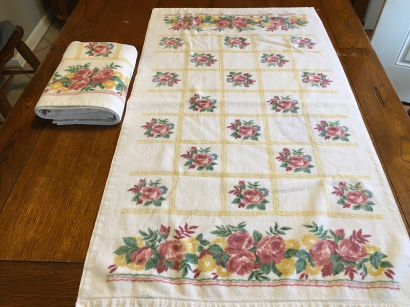 Liz Claiborne Towels