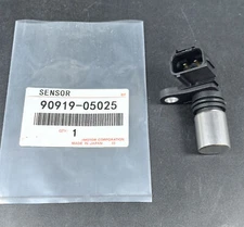 OEM Engine Cam Camshaft Position Sensor for Toyota Camry Solara RAV4 1997-2001