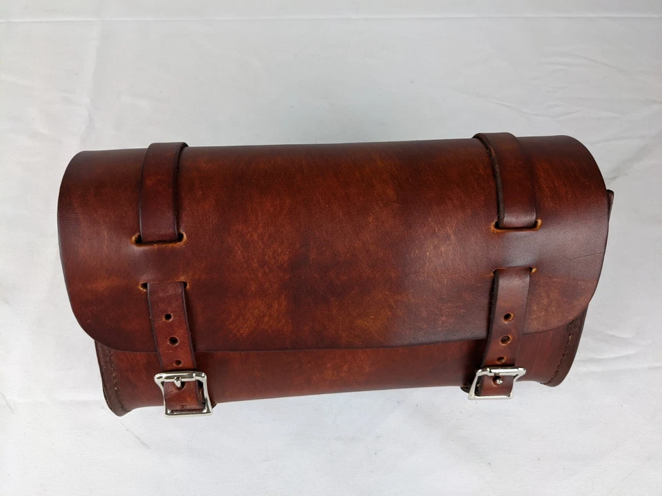 Bolsa de herramientas de cuero para motociclista Suzuki GZ250, TU250X, LS650 y Boulevard S40 APBP-P Foto 4 de 4