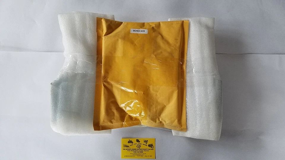 NIB Kymco Scooter Tinted Windshield Kit, includes hardware and brackets AGFSTS - image 4 of 4