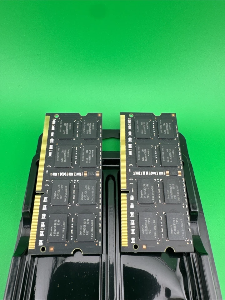 HYNIX 8Gb (2x4Gb) DDR3 2Rx8 PC3-12800s Sodimm Laptop Ram Memory HMT351S6CFR8C-PB - Image 3 of 3