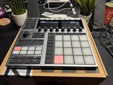 Native Instruments MASCHINE Standalone Production and Performance Instrument -