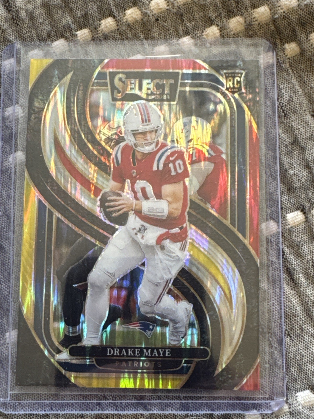 2024 Panini Select - Premier Level Drake Maye #113 Red & Yellow Shock Prizm (RC)