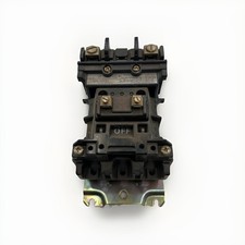 ALLEN BRADLEY 500-A0D92 SERIES B CONTACTOR SIZE 0 18A 600 VAC See Pics