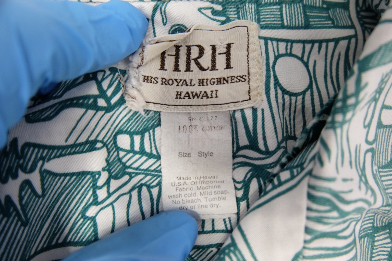 HRH Green and White Hawaiian Aloha Ocean Fish Hooks Panel Shirt Size Medium image 7