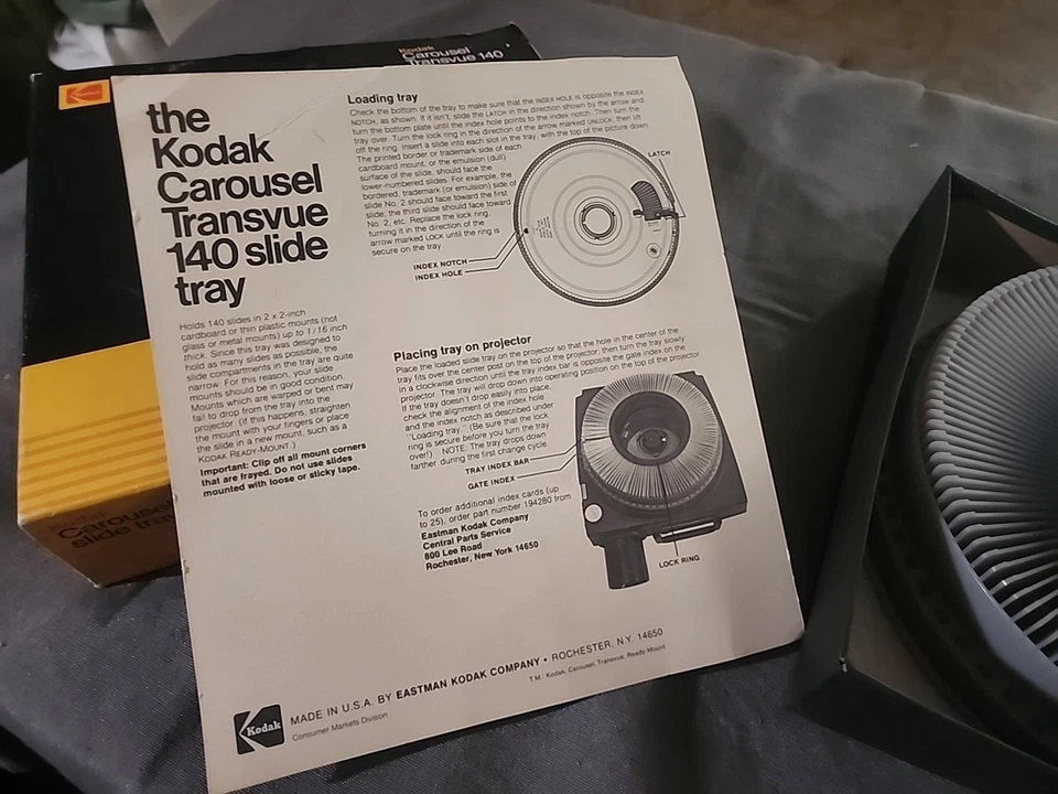 Lot Of 2 Kodak Carousel Transvue 140 & 80 Slide Tray with original DAMAGED box - Image 4 of 4