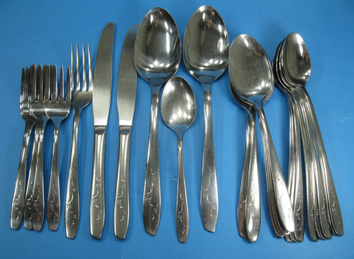 Silco Stainless MARDI GRAS Flatware Set 26 Pieces Forks Knives Spoons