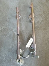 03-06 Infiniti G35 Nissan 350z VQ35DE Injector Fuel Rail Assembly 17521-AC700