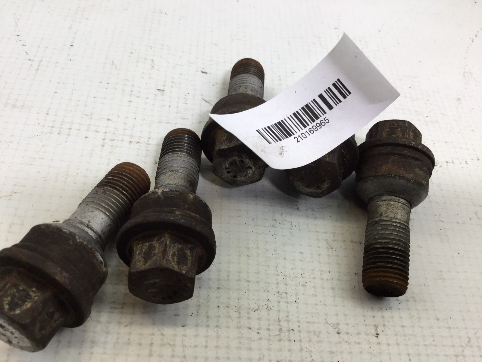 09 10 11 12 Audi Q5 Wheel Lug Nut Bolt Set Of 5 Lugs Nuts Bolts J eBay