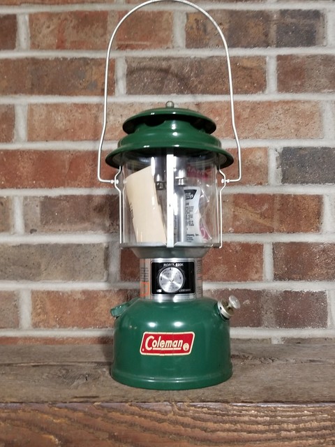 coleman 2 mantle lantern