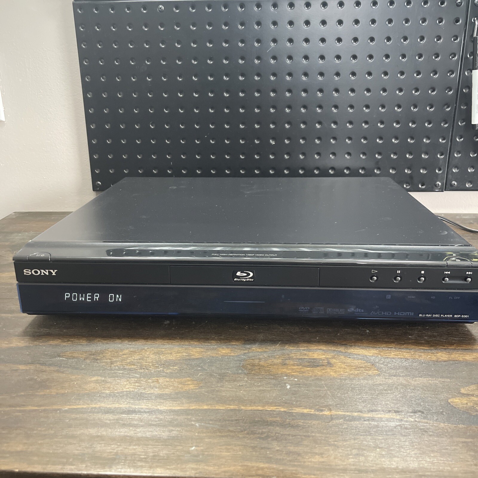 Sony BDP-S301 Blu-Ray Disc + DVD Player Full HD 1080p-No Remote - Tested Working