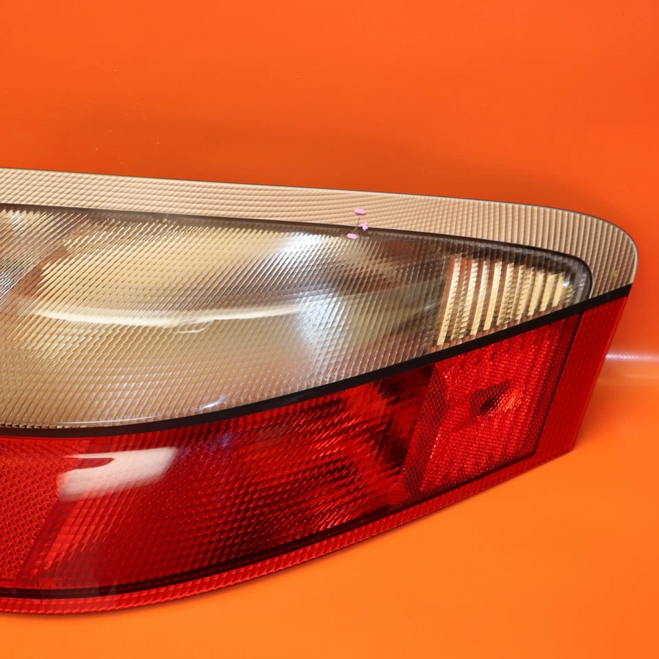 PORSCHE 911 CARRERA TURBO TAIL LIGHT RIGHT PASSENGER 2002 2003 2004 99663141800 - Image 3 of 4