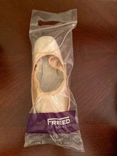 FREED OF LONDON POINTE SHOES ~ SIZE 5 1/2 WINE GLASS X ~ NEW