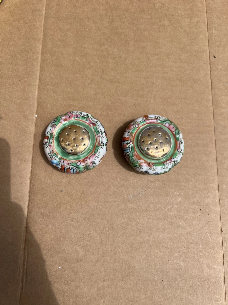 Chinese SALT Indiana Collectible Decorative SALT & Pepper Shakers