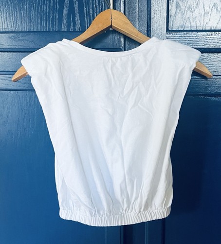 Zara TRF White Padded Shoulder Crop Top Size Small Gorgeous Muscle Shirt - Picture 3 of 4