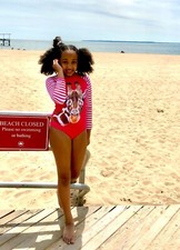 NWT WILDLIFE SWIMWEAR GIRLS 2-PC RASH GUARD SET - GIRAFFE PRINT