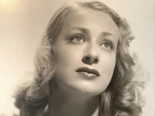 1938 YOUNG Actress June Lockhart ? signed Autographed Photo Film Stage Televsion