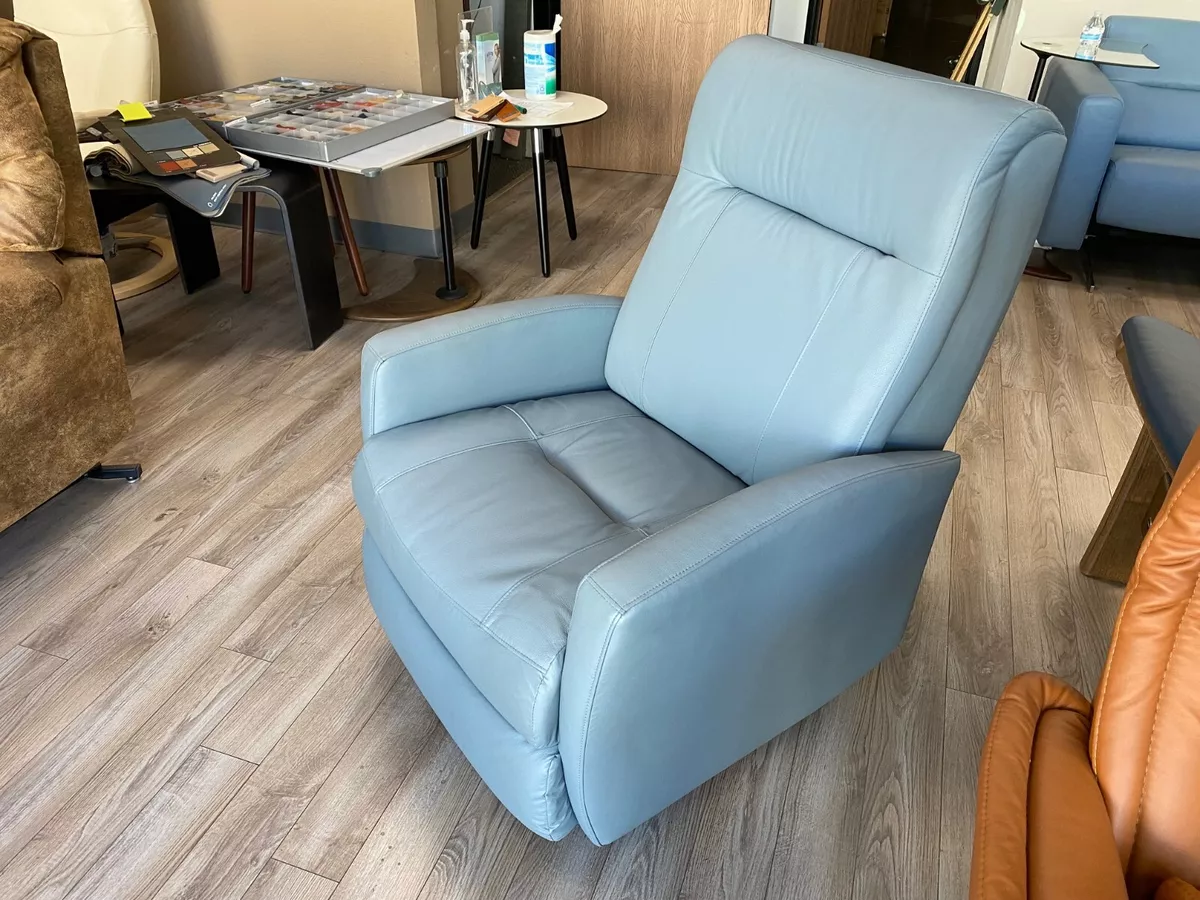 Best Furniture Manual Space Saver Recliner Petite Size Costilla
