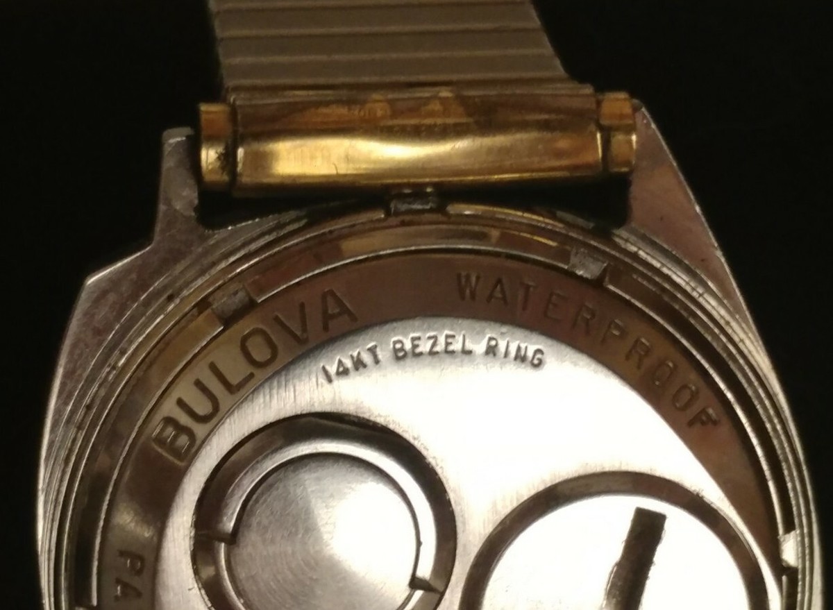 Vintage Bulova Accutron 214 - 14K Gold Bezel Ring - M-4 1965 