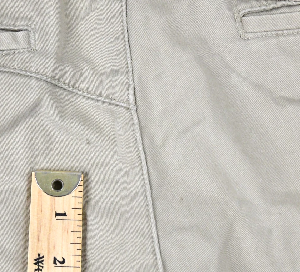 Volcom Shorts Size 36 (36x10) Mens Beige Pockets - Image 4 of 4