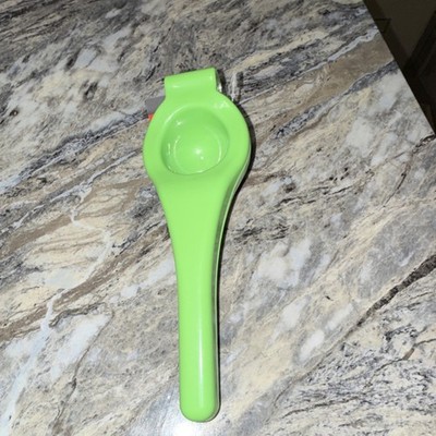 Cooking Concepts Manual Citrus Press Juicer Lemon Lime Squeezer Green