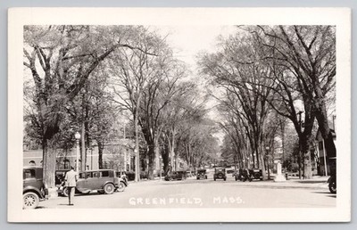 RPPC Greenfield Massachusetts Main Street View Oldtimer 1930er