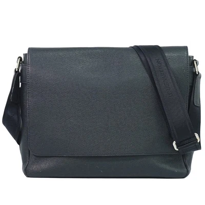 Sac bandoulière messager en cuir taïga Louis Vuitton Roman MM M32624 marine b... - Photo 1/4