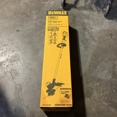 #ad DEWALT 20V MAX 13quot; String Trimmer DCST925M1 w 4.0 Ah Battery amp; Charger $150.00