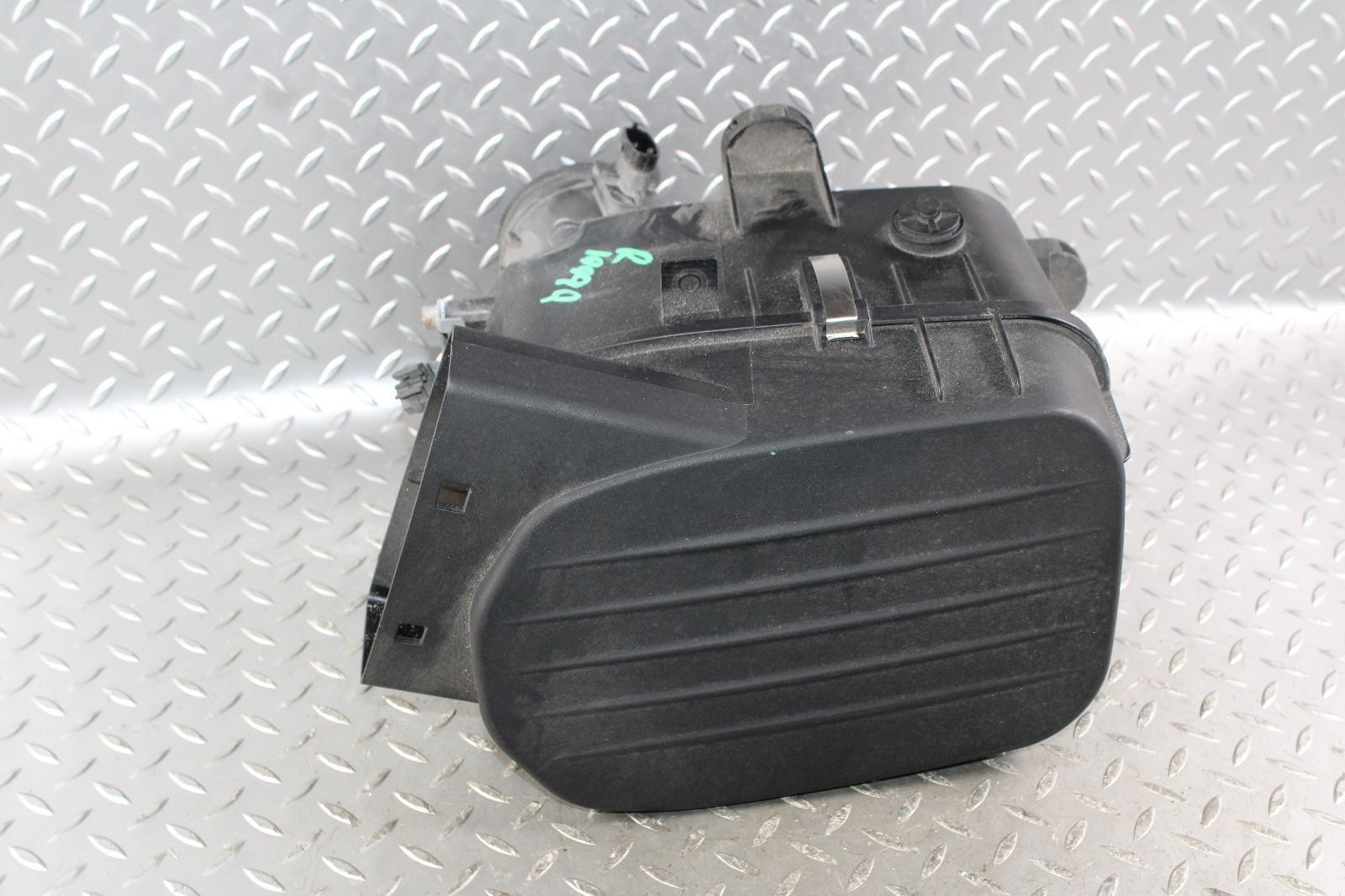 14-17 Ghibli 3.0L Motor Engine Passenger Right RH Intake Air Cleaner Filter Box
