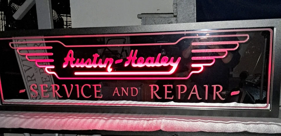 AUSTIN HEALEY SERVICE AND REPAIR MIRRORED RED LED LIGHTED SIGN - Image 3 of 4