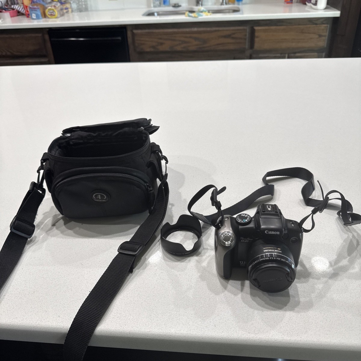 動作品 CANON PowerShot SX20IS デジタルカメラ 乾電池駆動 Amazon | Canon デジタルカメラ Power Shot SX20 IS PSSX20IS
