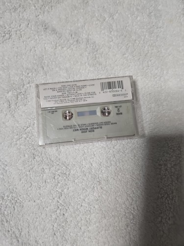 Vintage 1986 Bon Jovi "Slippery When Wet" Cassette Tape. BB4 - Picture 3 of 5