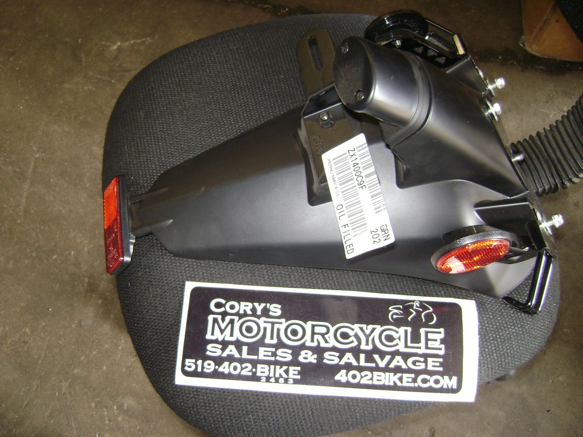 2006 Kawasaki Ninja Zx14r Rear Fender 131 Miles 35015-0016 for