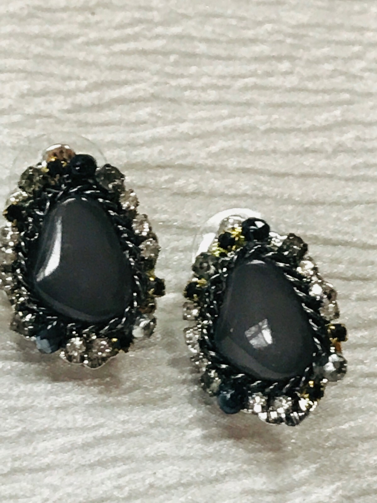 Estate Dark Gray Plastic Cab Rimmed in Black Clear & Gray Rhinestones ...
