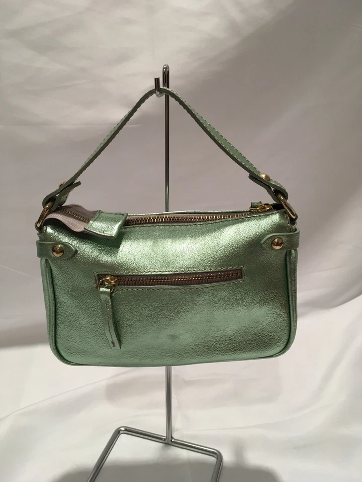 BOLSO DE MANO LAURA DIMAGGIO PEQUEÑO VERDE METALIZADO - EXCELENTE ESTADO Foto 2 de 3