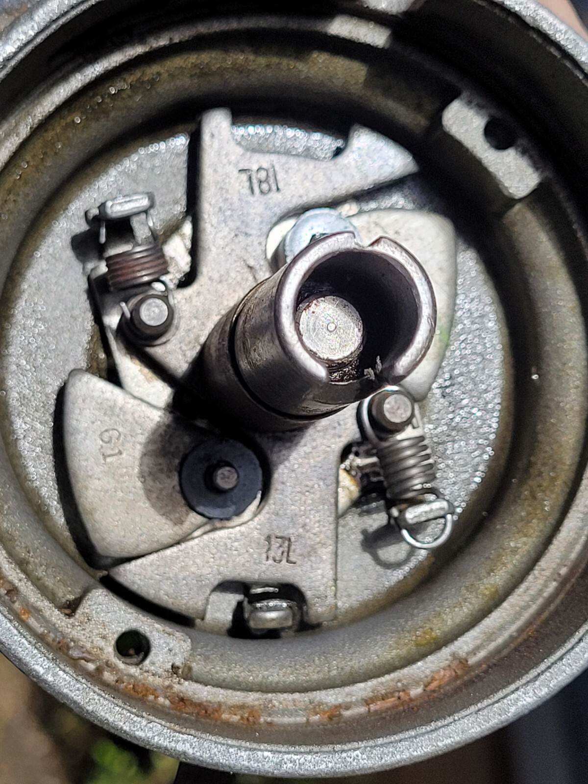 360 390 427 428 FORD DISTRIBUTOR DURASPARK CORE FOR PARTS MOTORCRAFT